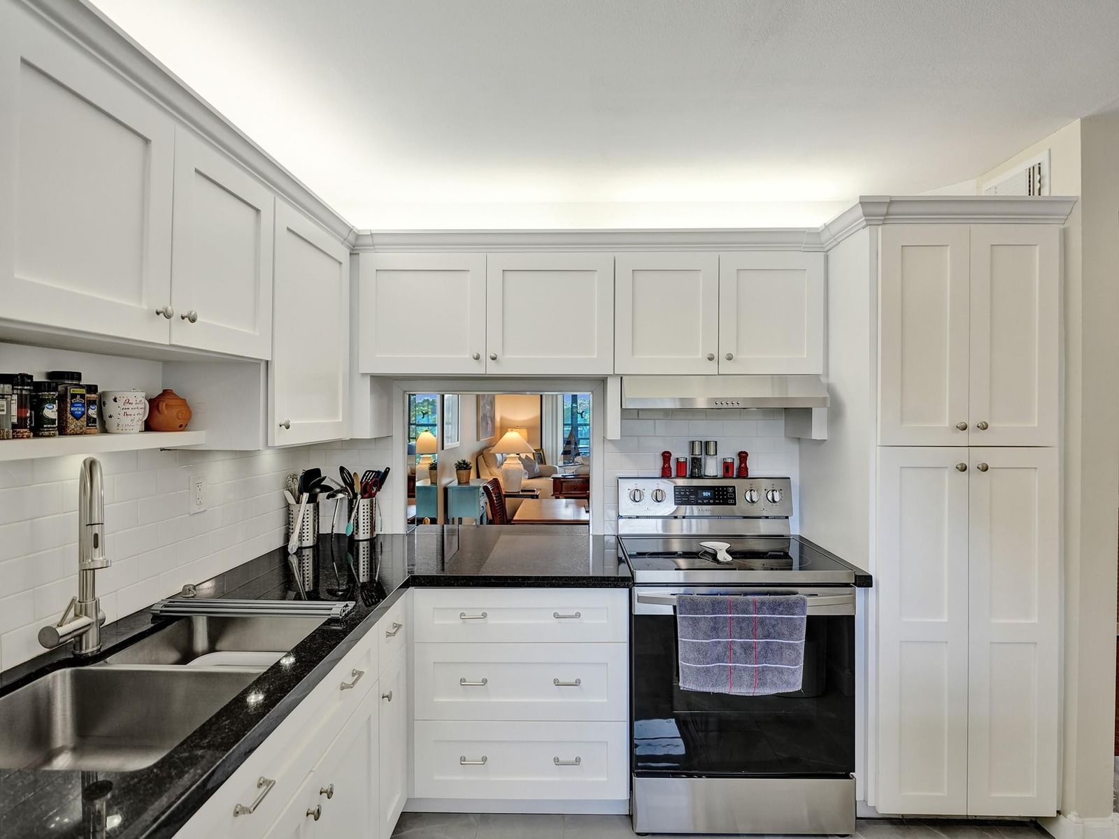 6080 N Sabal Palm Boulevard #Unit 305, Tamarac, FL 33319 photo 5
