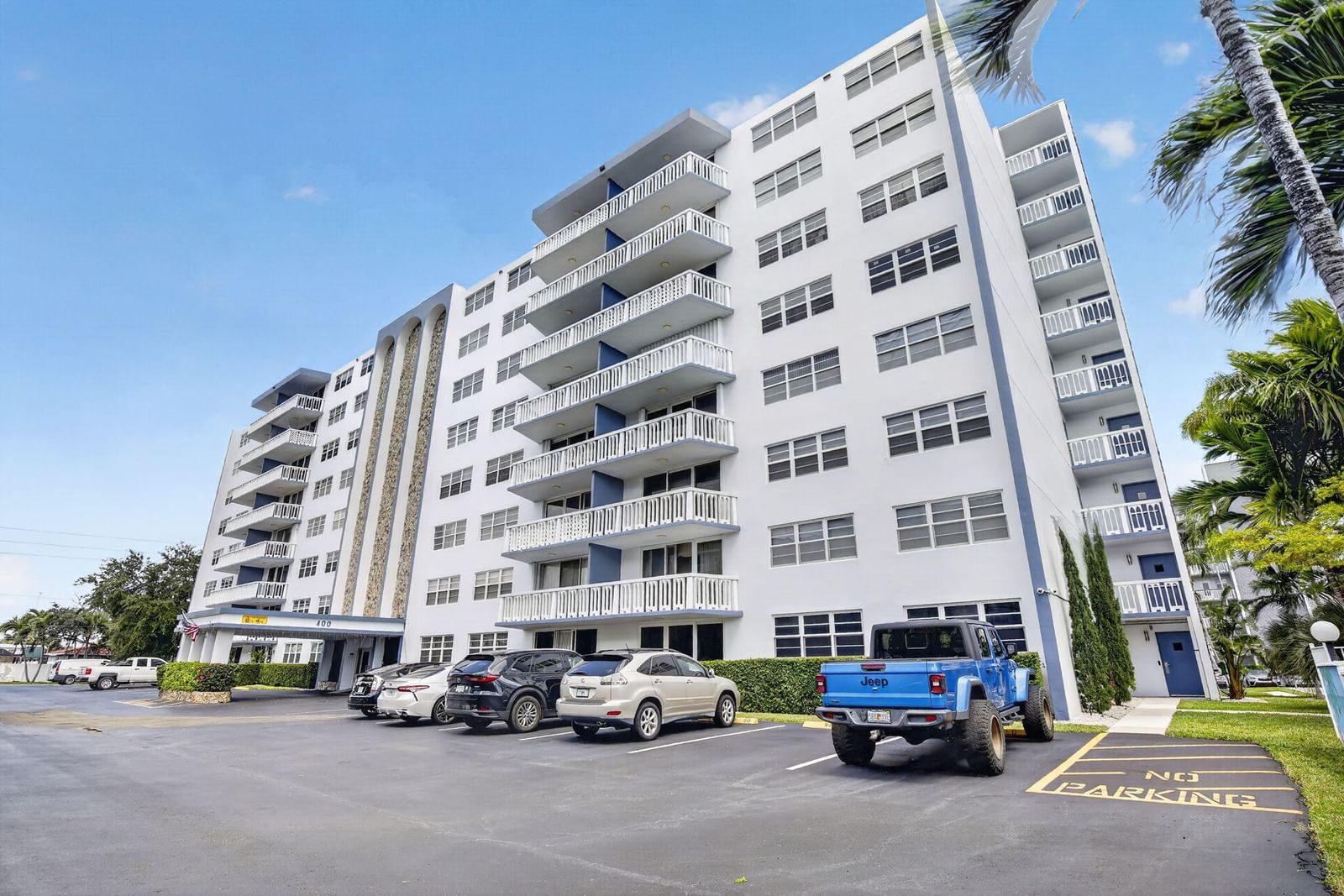 400 NE 12th Avenue #405, Hallandale Beach, FL 33009 photo 2
