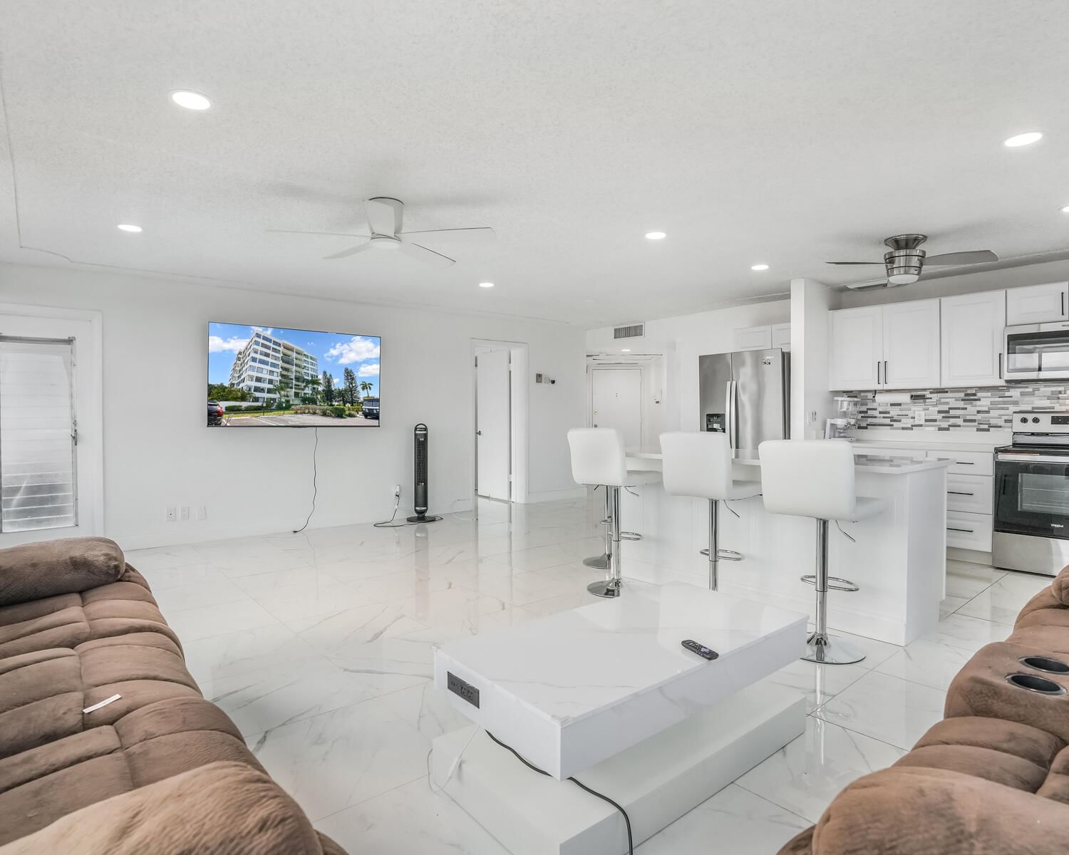 1500 Presidential Way #806, West Palm Beach, FL 33401 photo 4