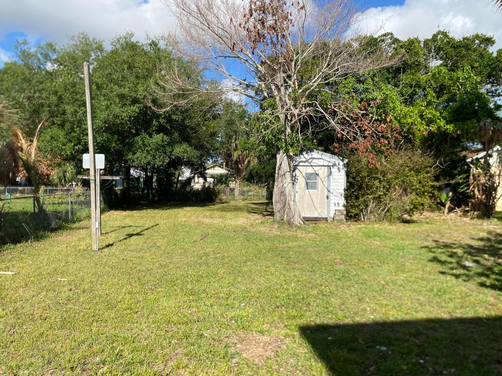 319 N 11th Street, Fort Pierce, FL 34950 photo 4