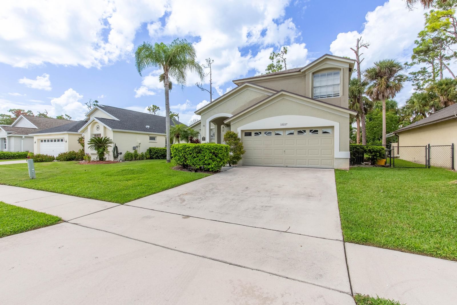 15157 Oak Chase Court, Wellington, FL 33414 photo 2