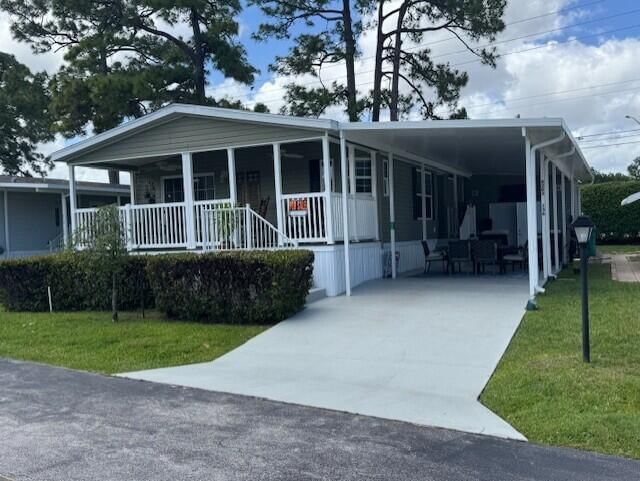 4209 Royal Manor Boulevard #136, Boynton Beach, FL 33436 photo 2