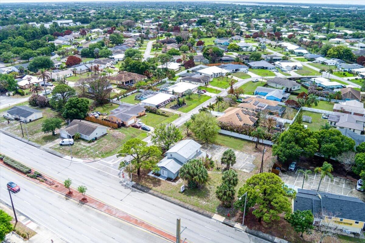 1514 SE Port St Lucie Boulevard, Port St Lucie, FL photo 2