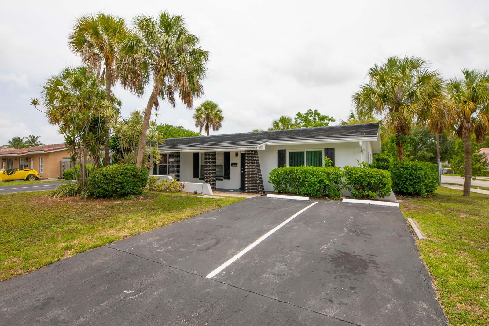 7546 NW 44th Court, Coral Springs, FL 33065 photo 2