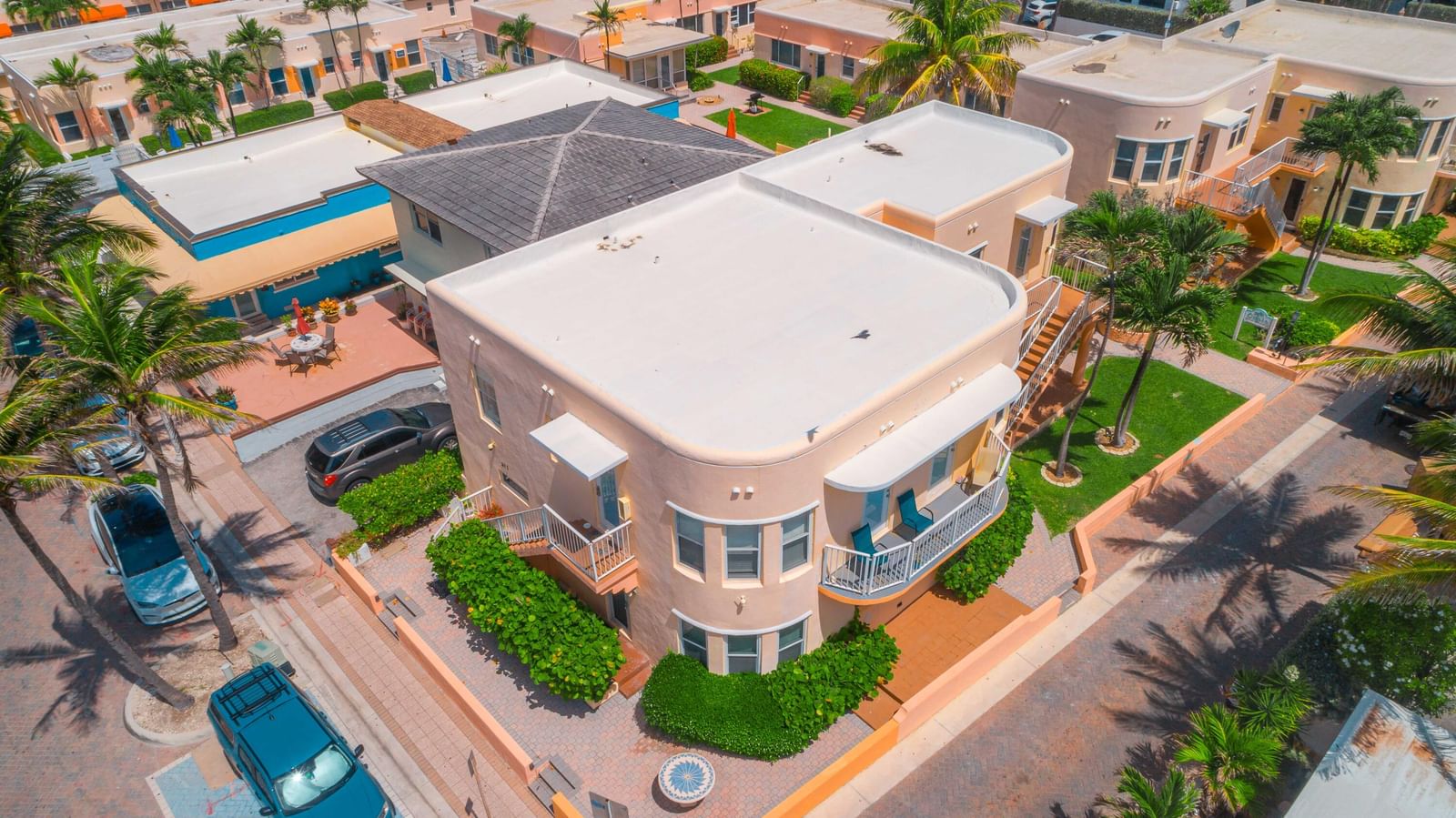 311 Connecticut Street #4, Hollywood, FL 33019 photo 3