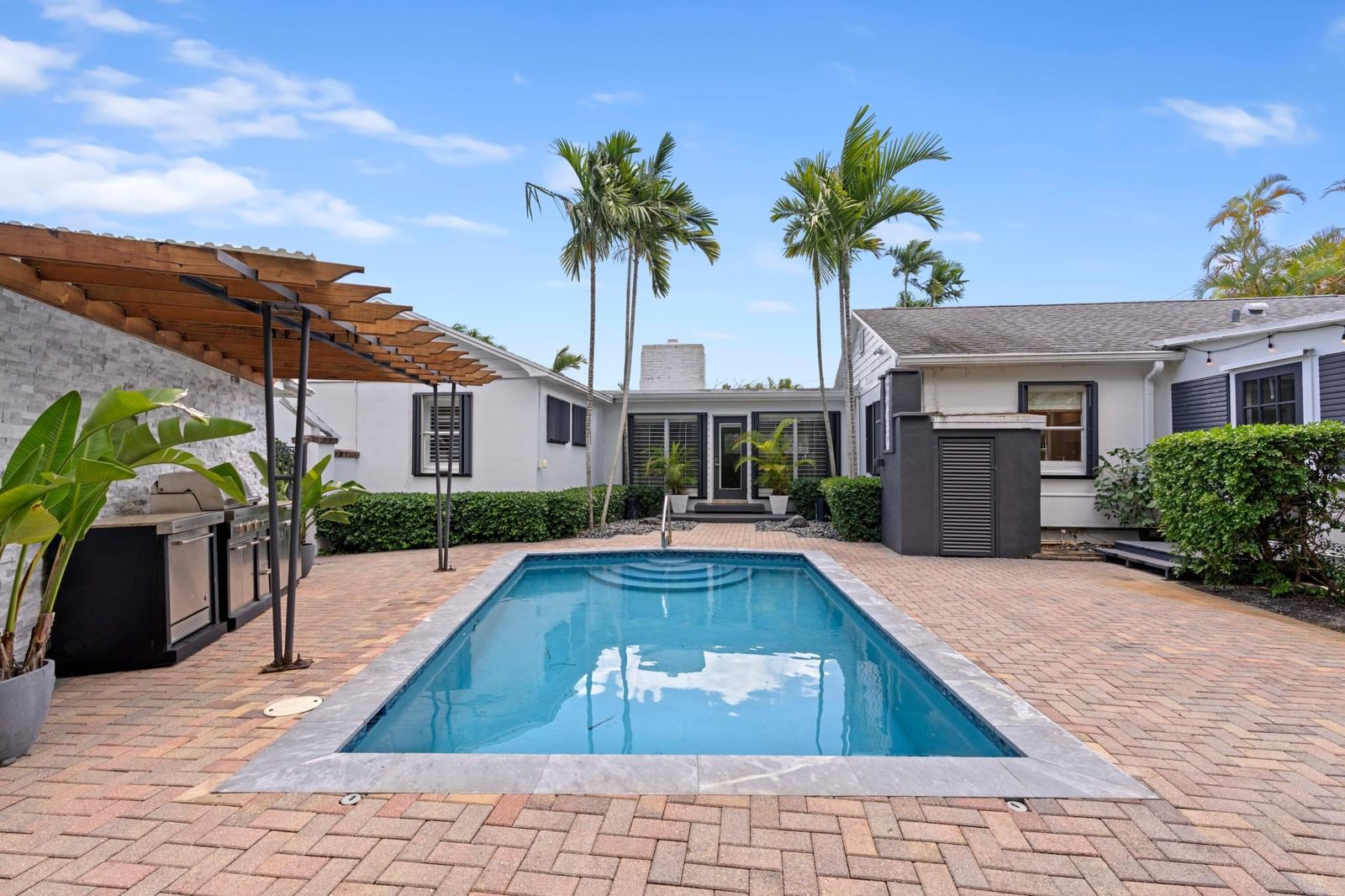 338 Princeton Drive, Lake Worth Beach, FL 33460 photo 2