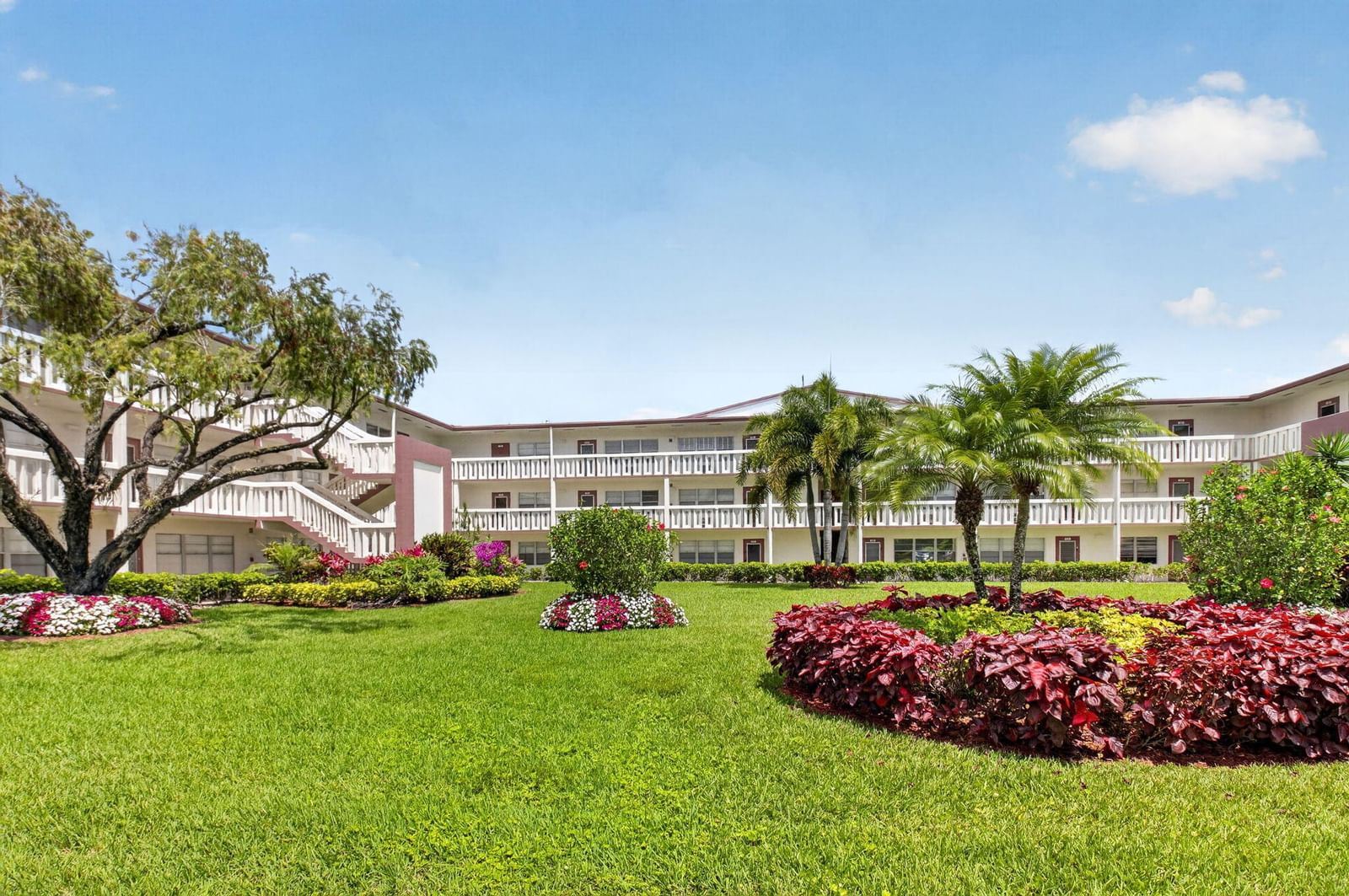 144 Fanshaw D, Boca Raton, FL 33434 photo 2