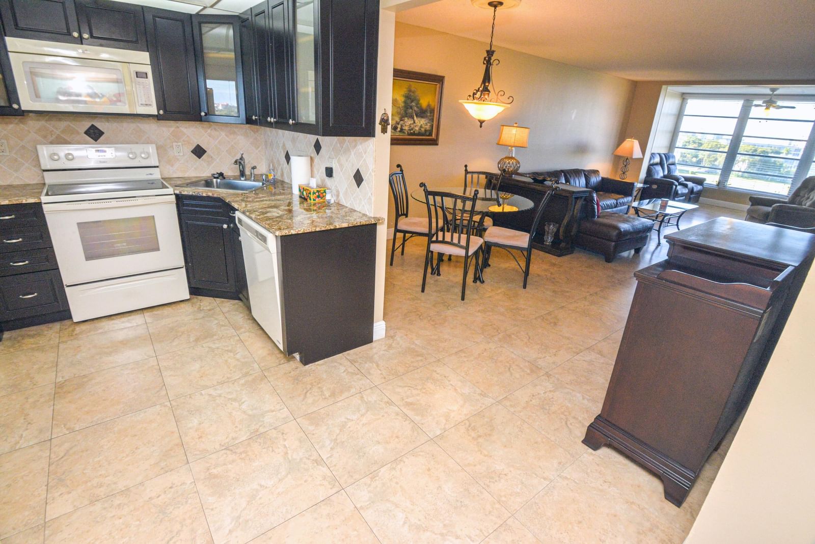 2661 S Course Drive #707, Pompano Beach, FL 33069 photo 4