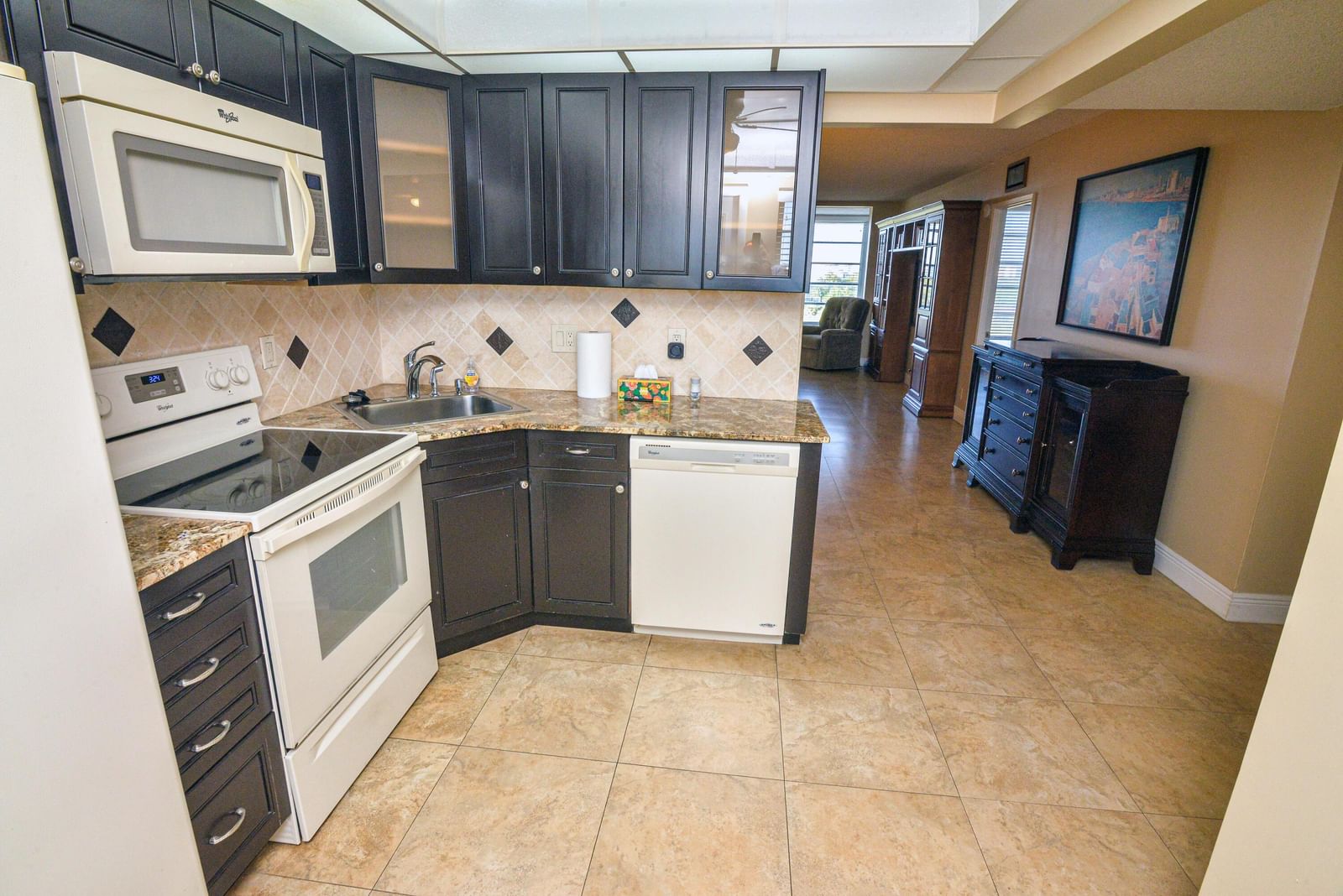 2661 S Course Drive #707, Pompano Beach, FL 33069 photo 5