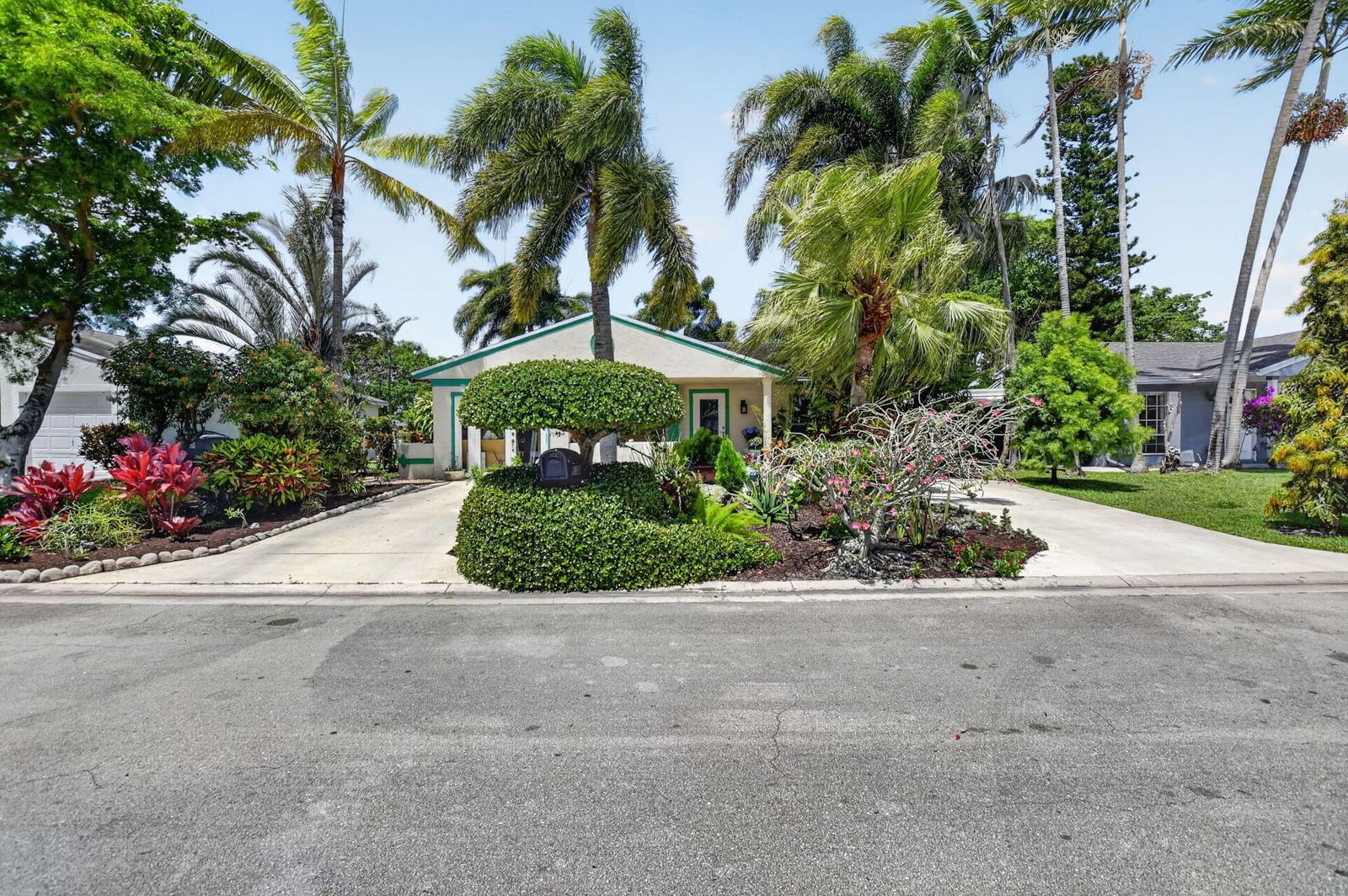 8353 Huntsman Place, Boca Raton, FL 33433 photo 2