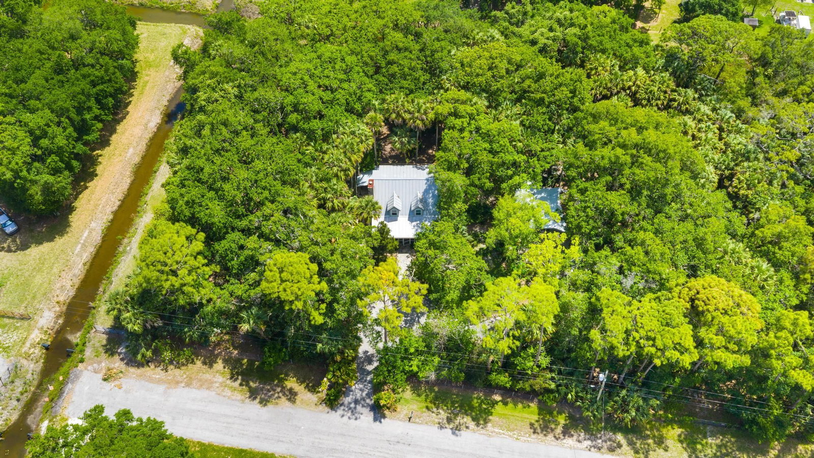 15740 N 99th St Street N, The Acreage, FL 33412 photo 2