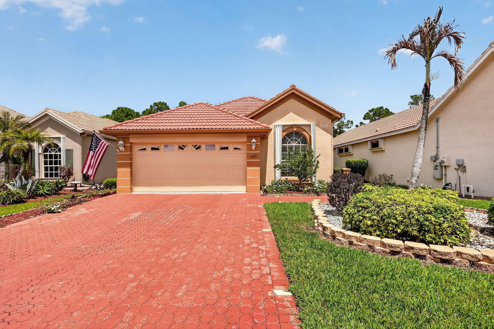 653 SW Munjack Cove, Port St Lucie, FL 34986 photo 2