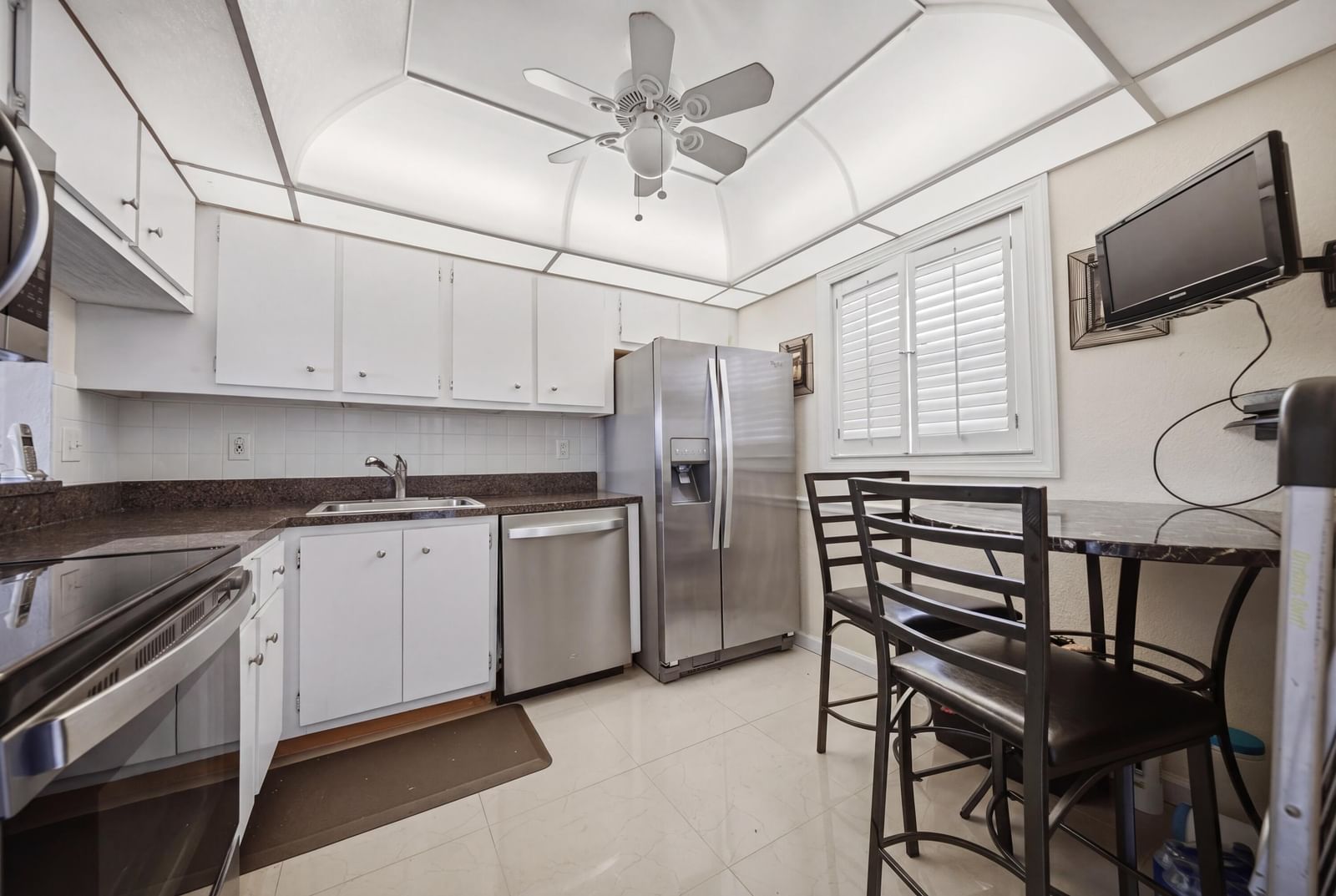 3040 Holiday Springs Boulevard #212, Margate, FL 33063 photo 4