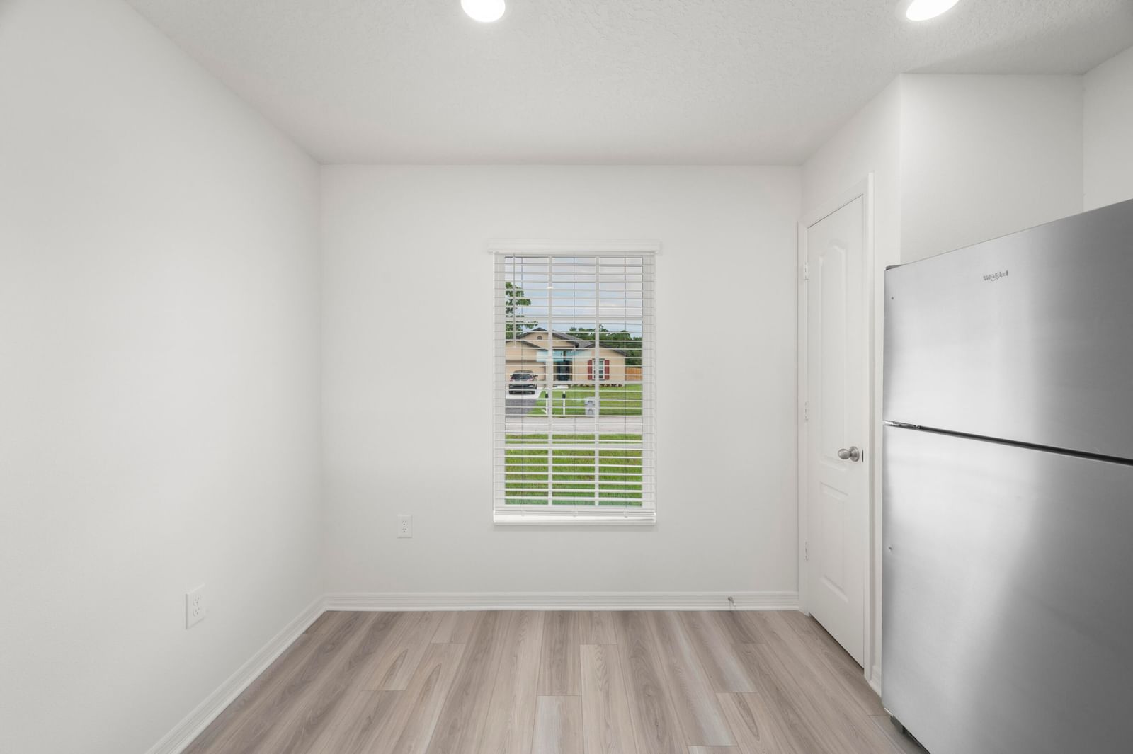 9350 104th Court, Vero Beach, FL 32967 photo 5