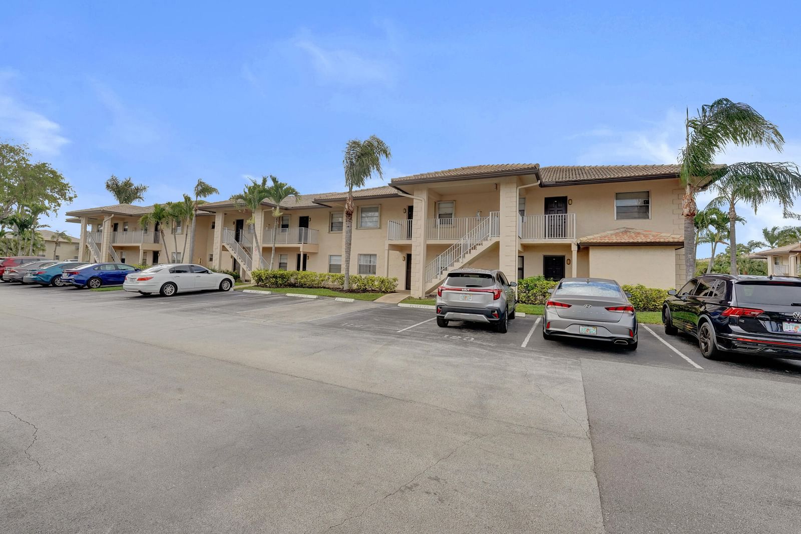5531 Lakeside Drive #202, Margate, FL 33063 photo 2