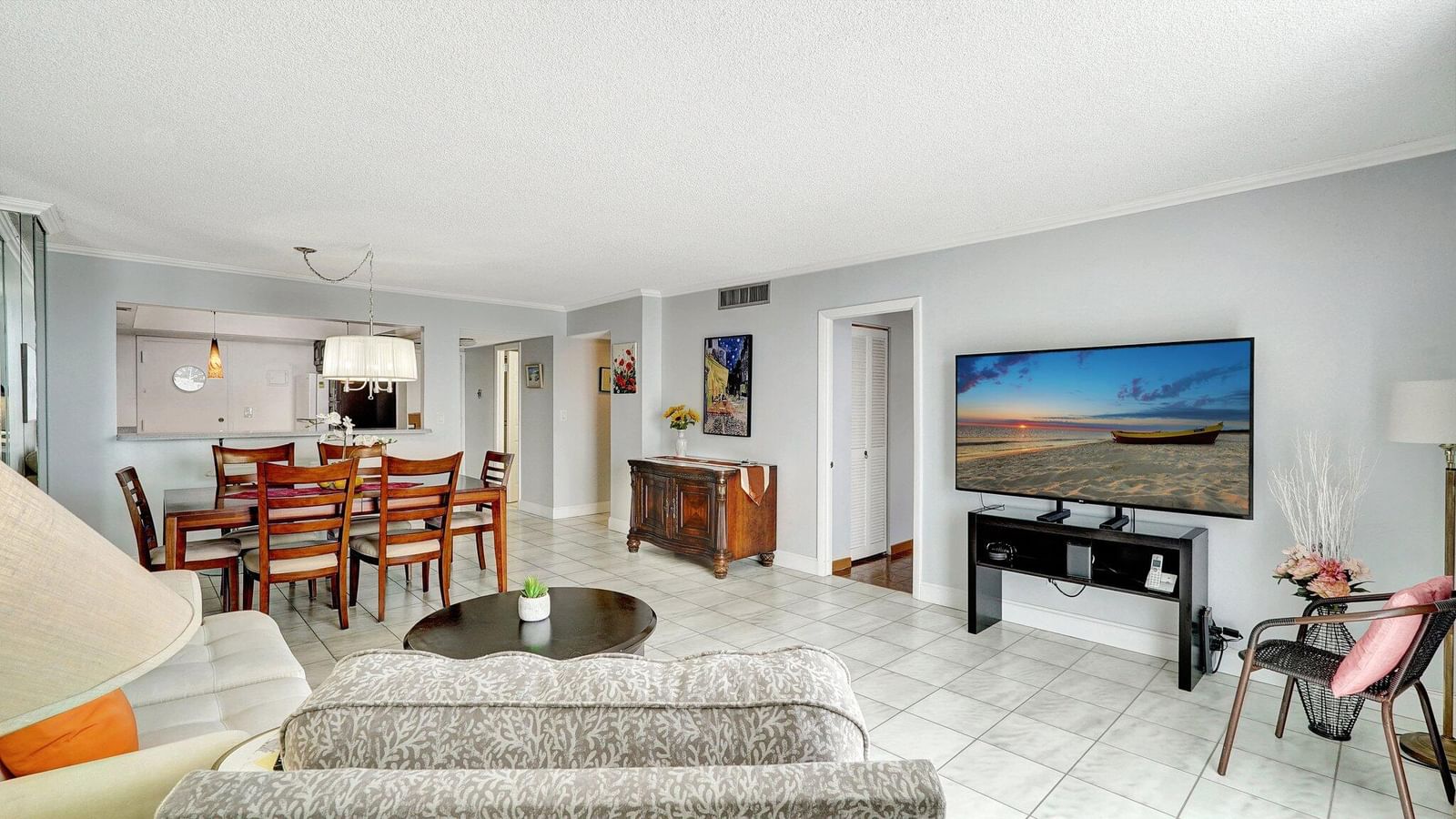 427 Golden Isles Drive #5j, Hallandale Beach, FL 33009 photo 3