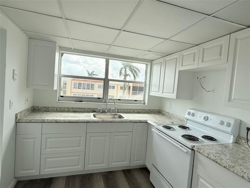 2501 NW 41st Avenue #401, Lauderhill, FL 33313 photo 2