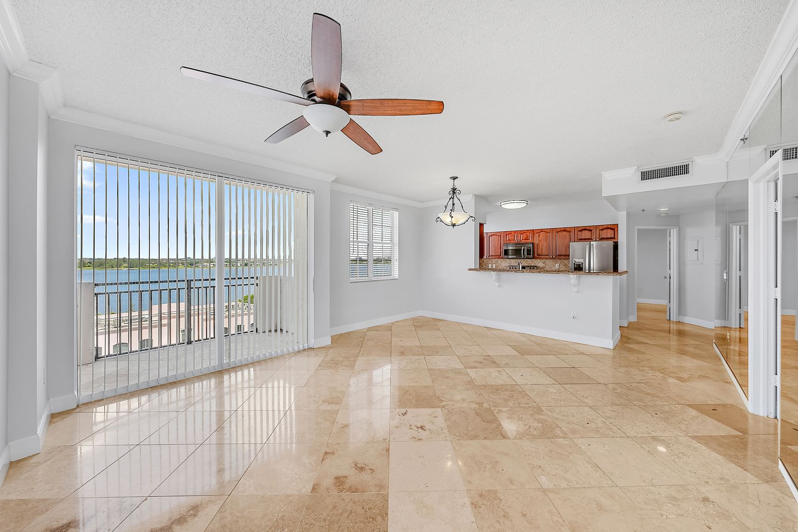 616 Clearwater Park Road #913, West Palm Beach, FL 33401 photo 3