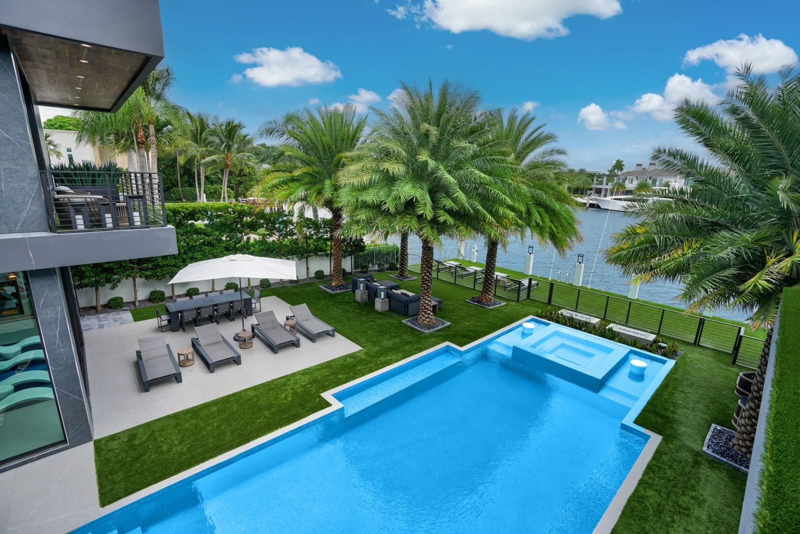 671 Middle River Drive, Fort Lauderdale, FL 33304 photo 3