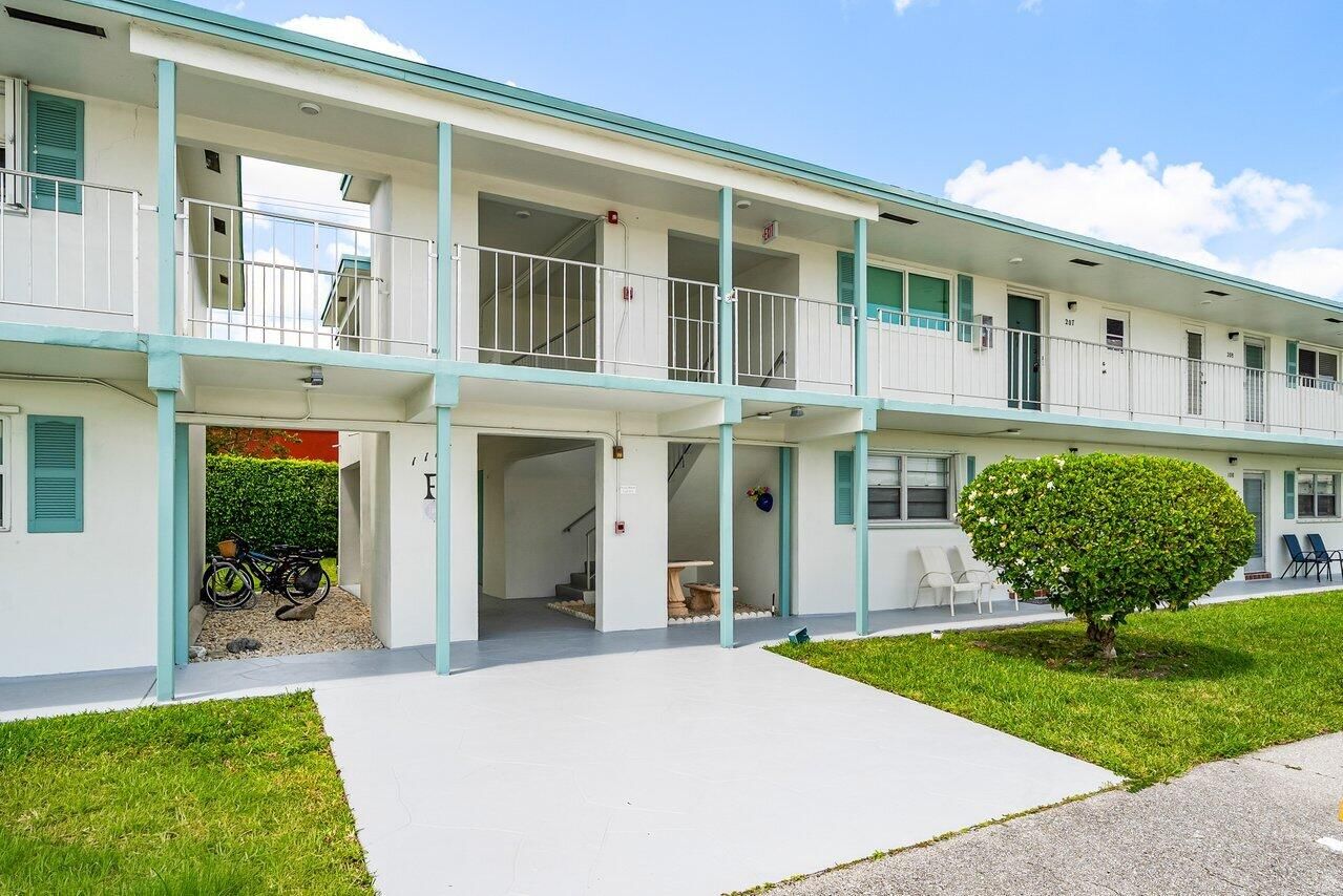 1117 Lake Terrace #207, Boynton Beach, FL 33426 photo 3