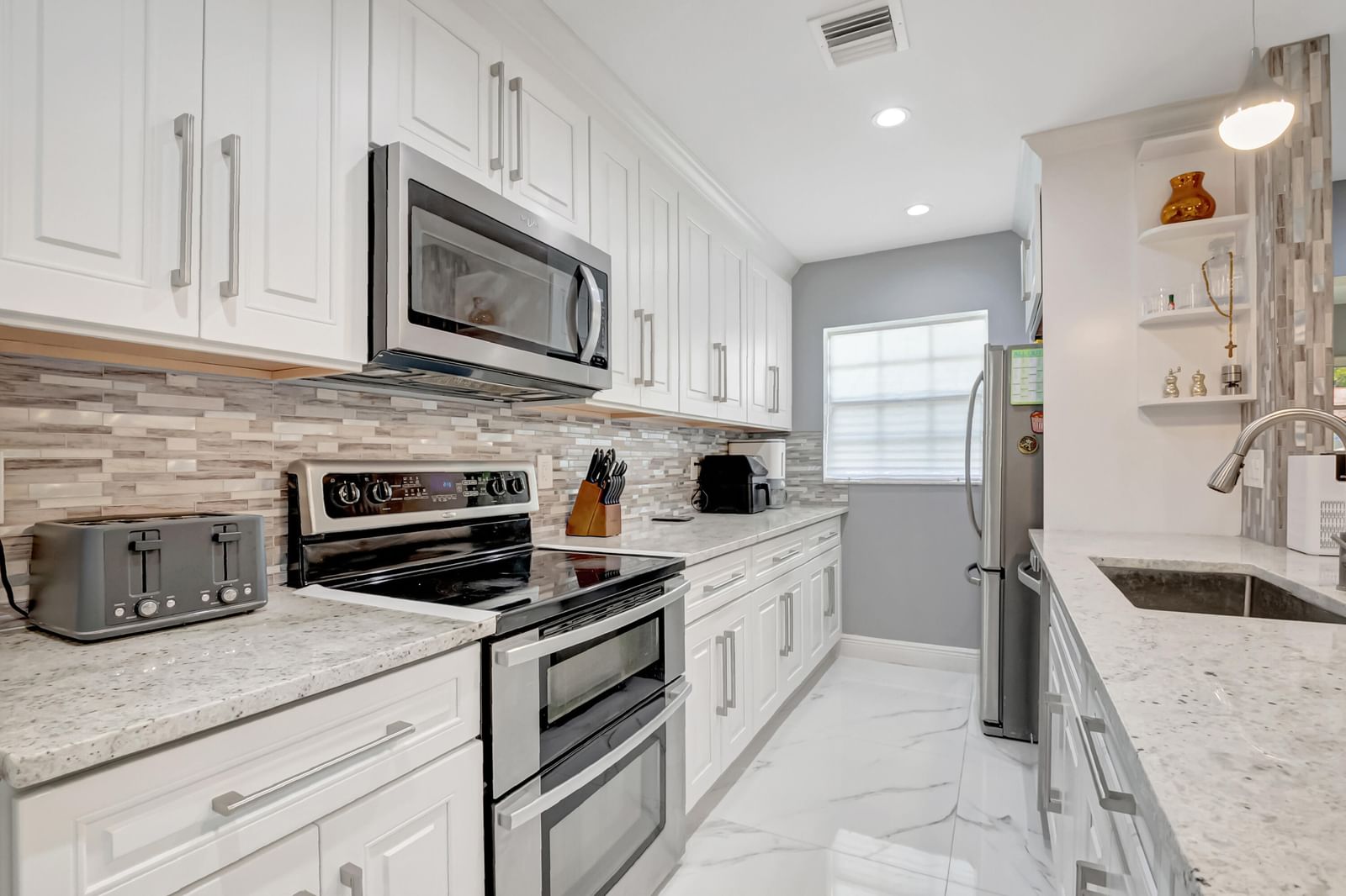 14010 Nesting Way #B, Delray Beach, FL 33484 photo 5