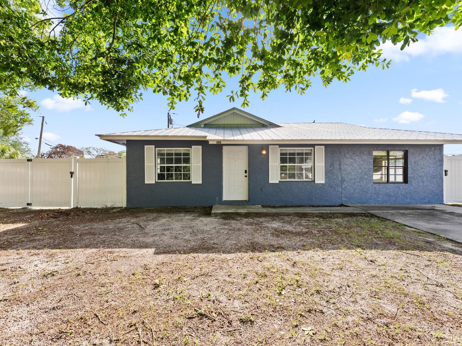 304 8th Avenue SW, Vero Beach, FL 32962 photo 3