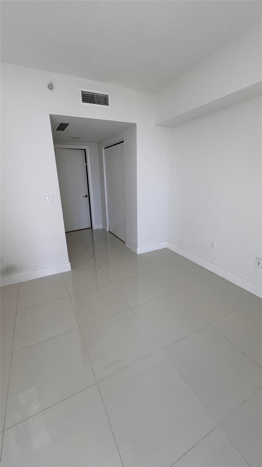 475 Brickell Avenue #4913, Miami, FL 33131 photo 5