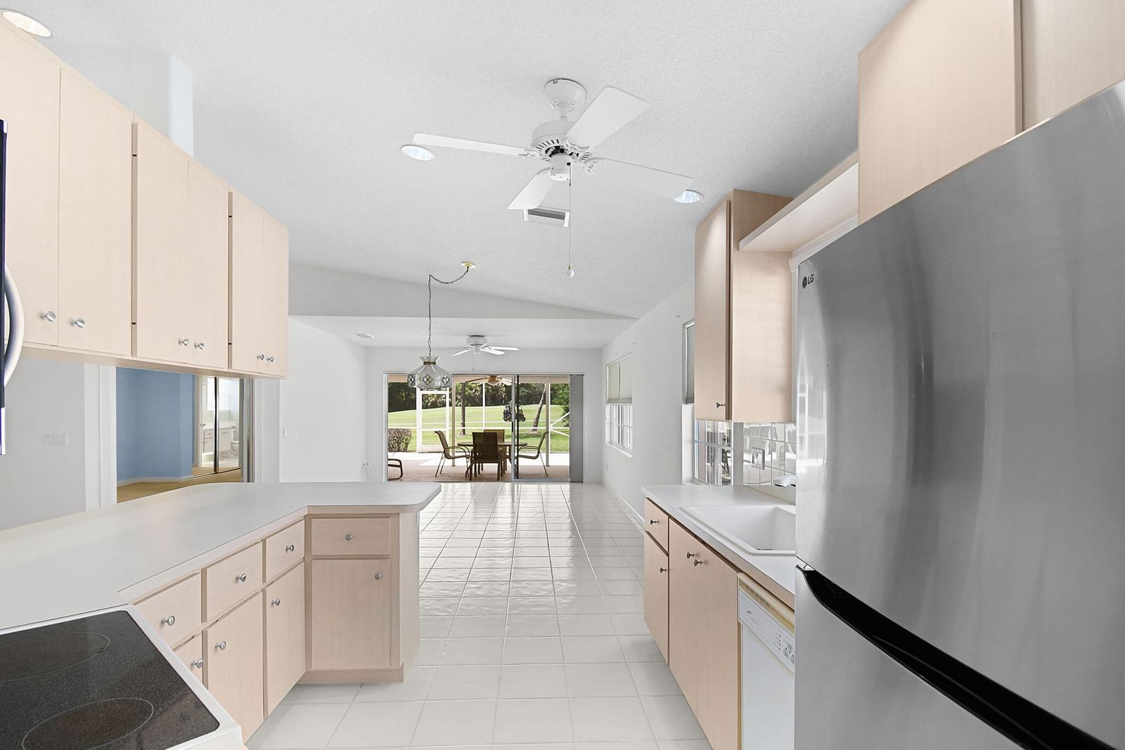 7767 SE Spicewood Circle, Hobe Sound, FL 33455 photo 3