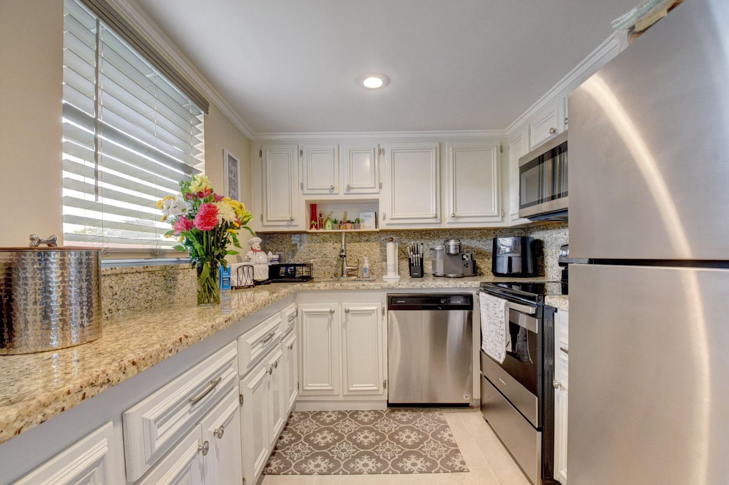661 Flanders N #661, Delray Beach, FL 33484 photo 2