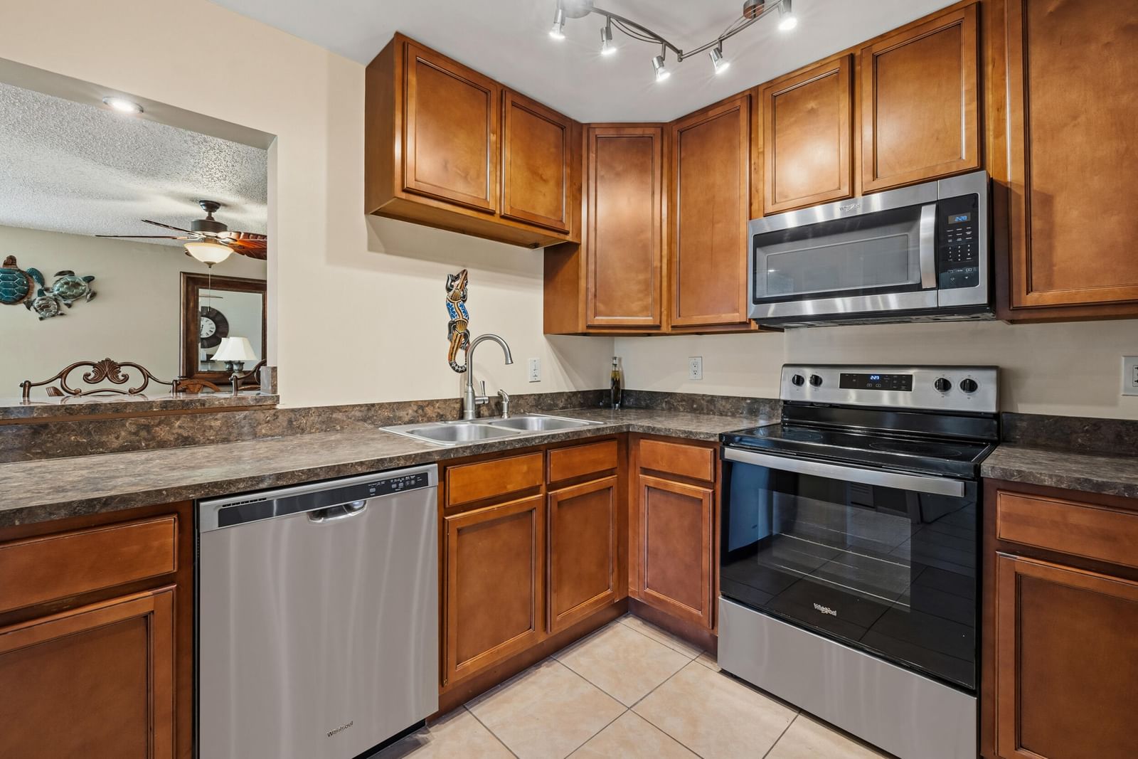 2050 Oleander Boulevard #1-106, Fort Pierce, FL 34950 photo 3