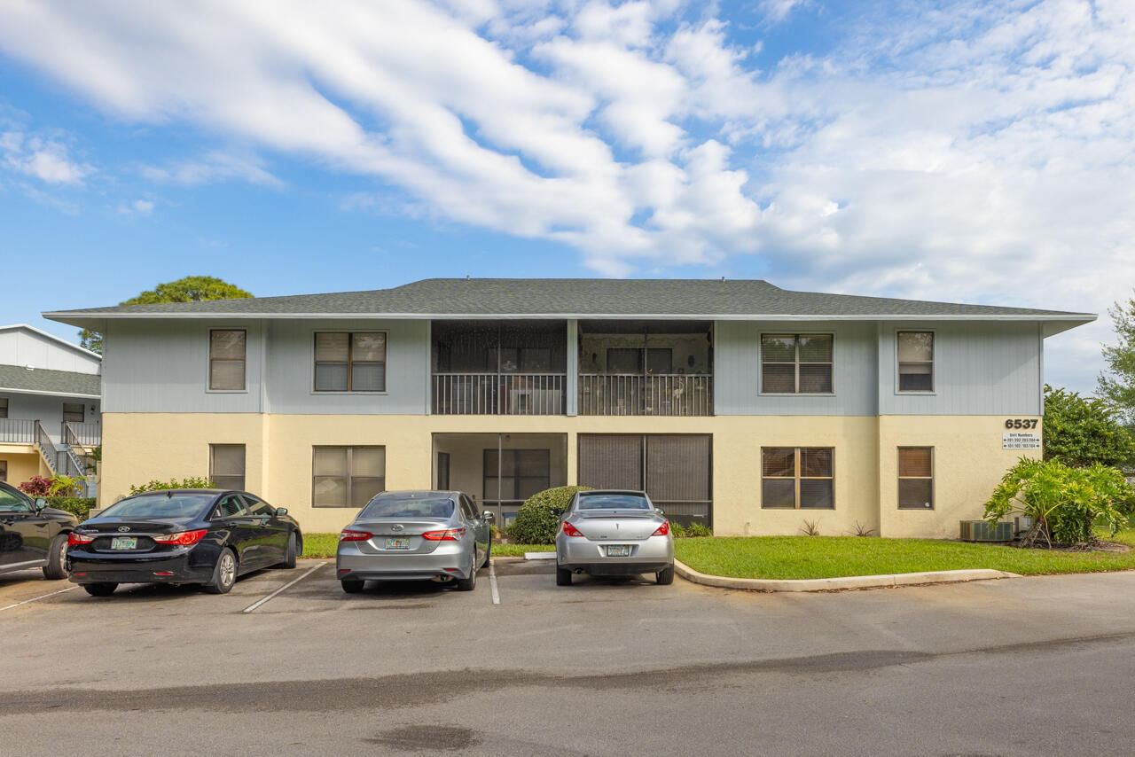 6537 SE Federal Highway #101, Stuart, FL 34997 photo 3