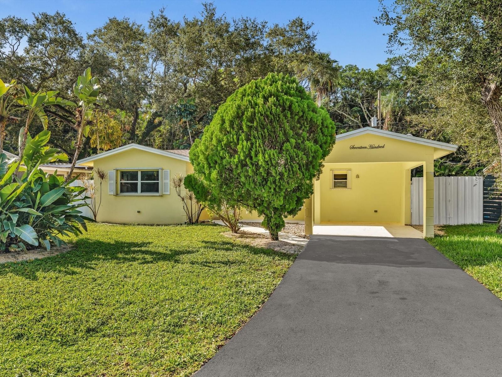 1700 SW 30th Street, Fort Lauderdale, FL 33315