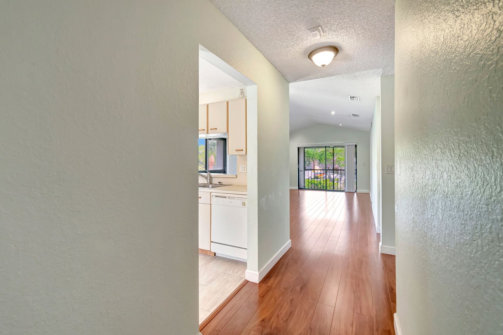 351 Club Circle #207, Boca Raton, FL 33487 photo 3