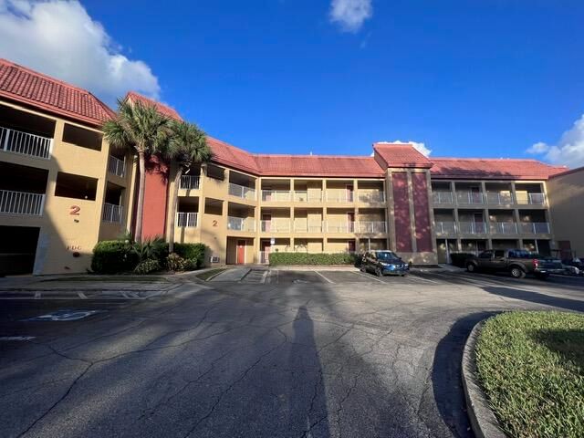 6337 Parc Corniche Dr Drive #2111, Orlando, FL 32821 photo 4