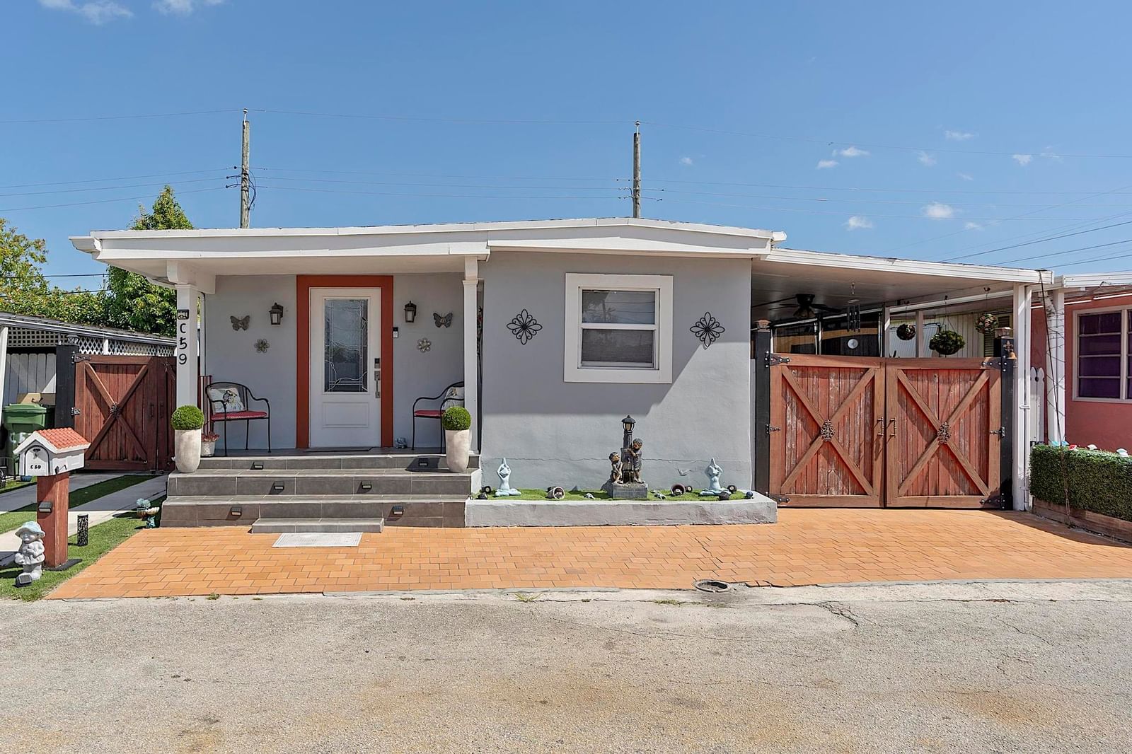 3205 W 16th Avenue, Hialeah, FL 33012 photo 2