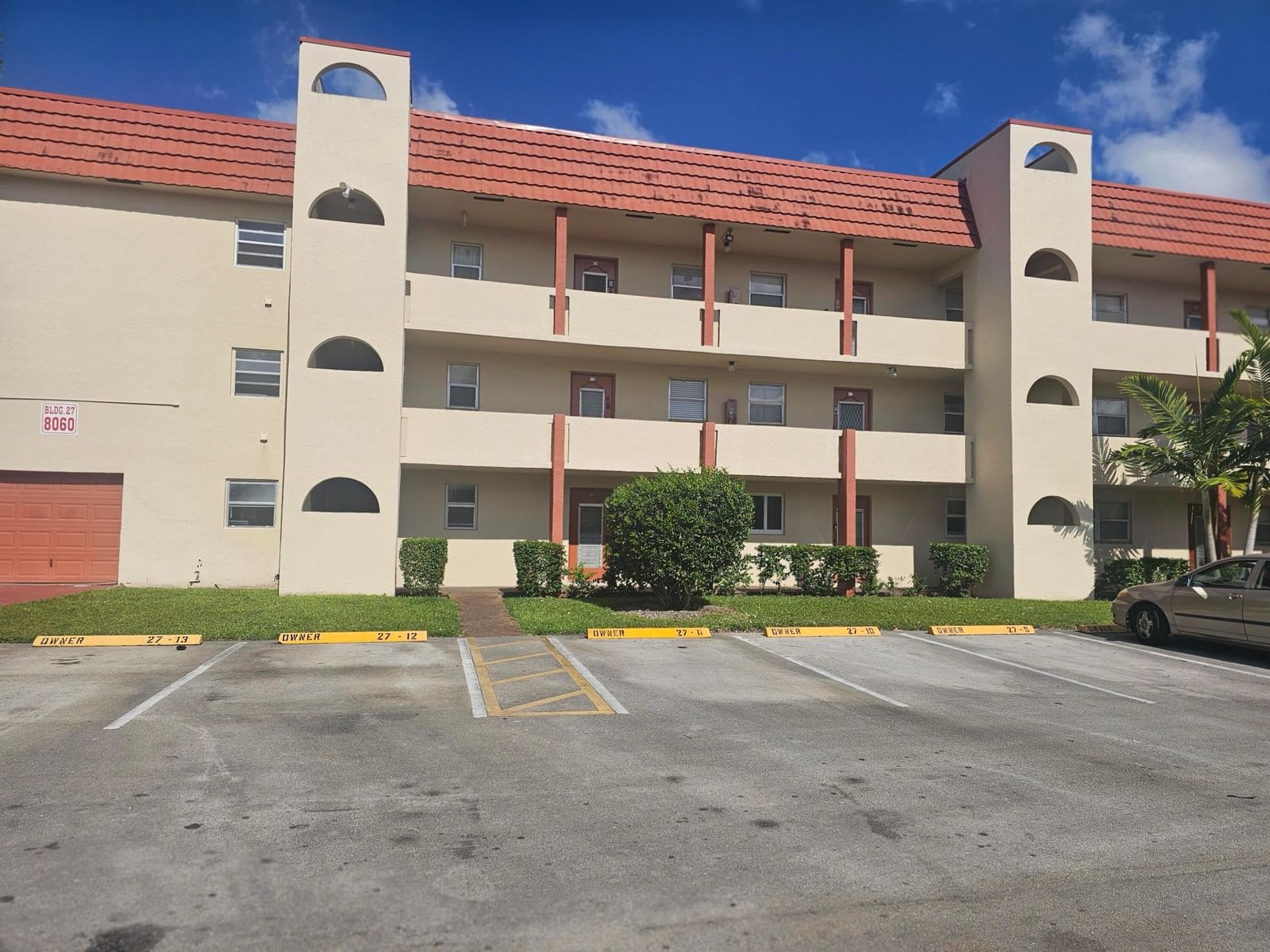 8060 Sunrise Lakes Drive E #109, Sunrise, FL 33322 photo 4