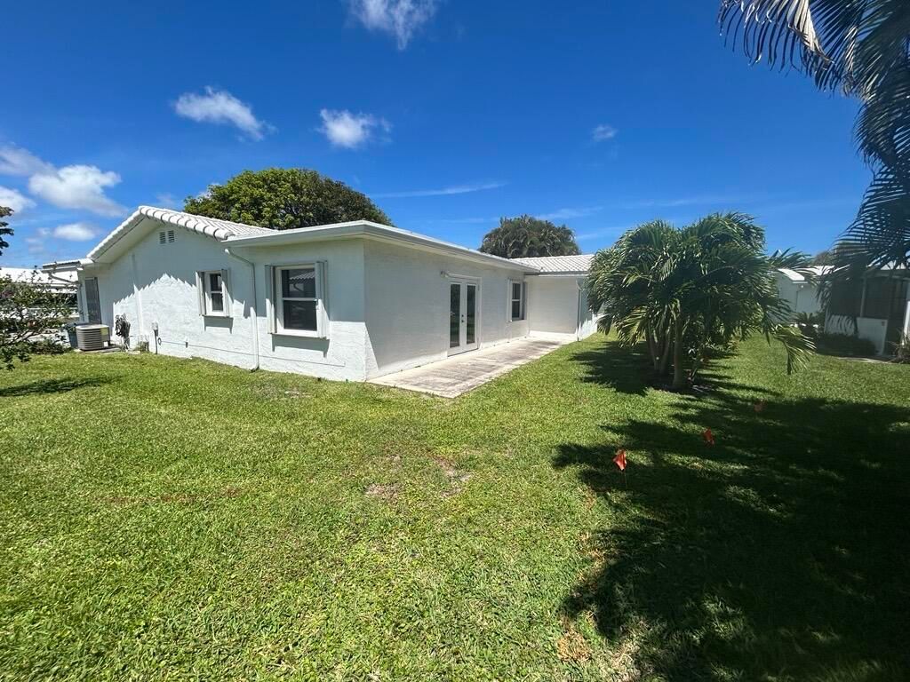 1902 SW 22nd Avenue, Boynton Beach, FL 33426 photo 5