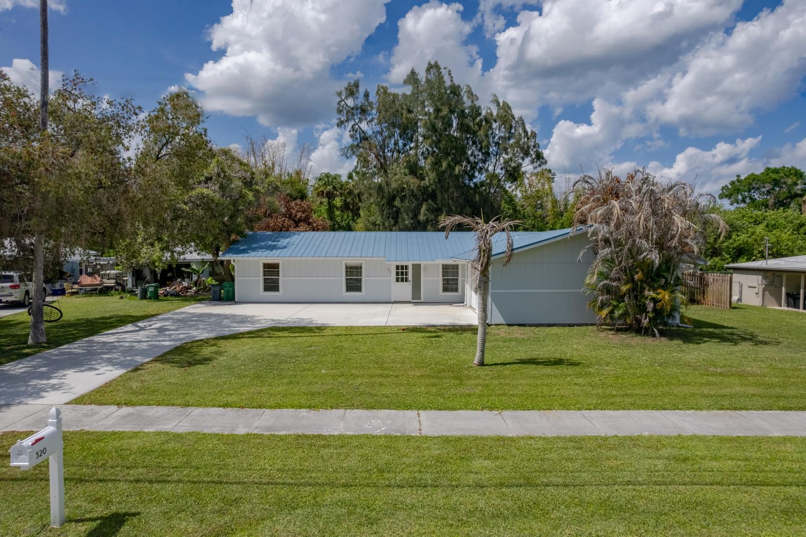 320 Chamberlain Boulevard, Fort Pierce, FL 34946 photo 2