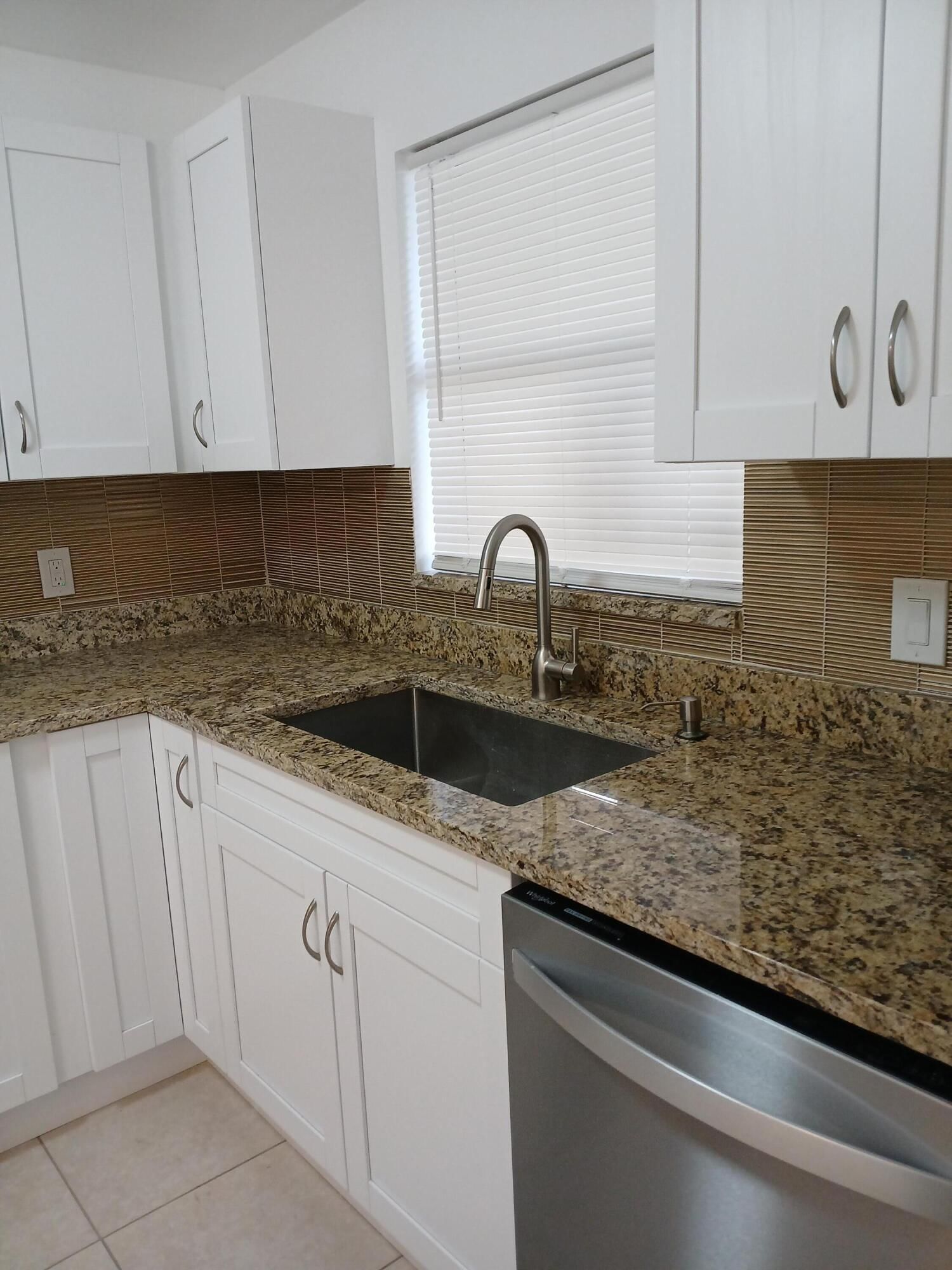 4760 Lucerne Lakes Boulevard W #405, Lake Worth, FL 33467 photo 3