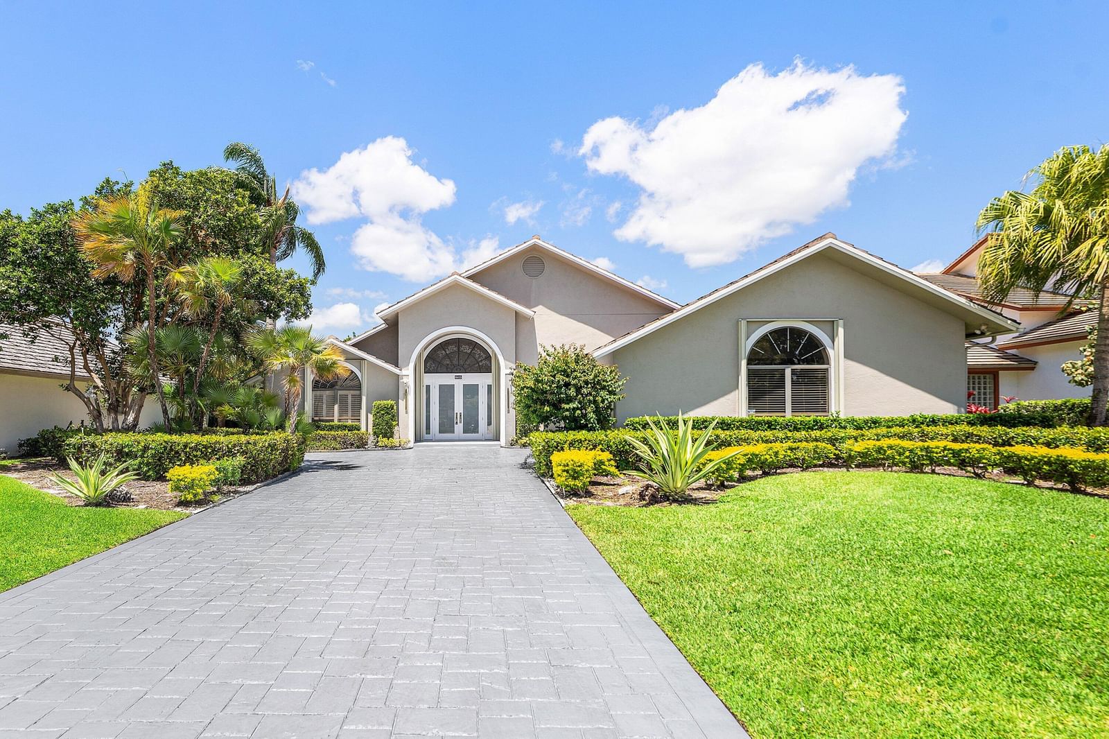 6415 Brandon Street, Palm Beach Gardens, FL 33418 photo 2