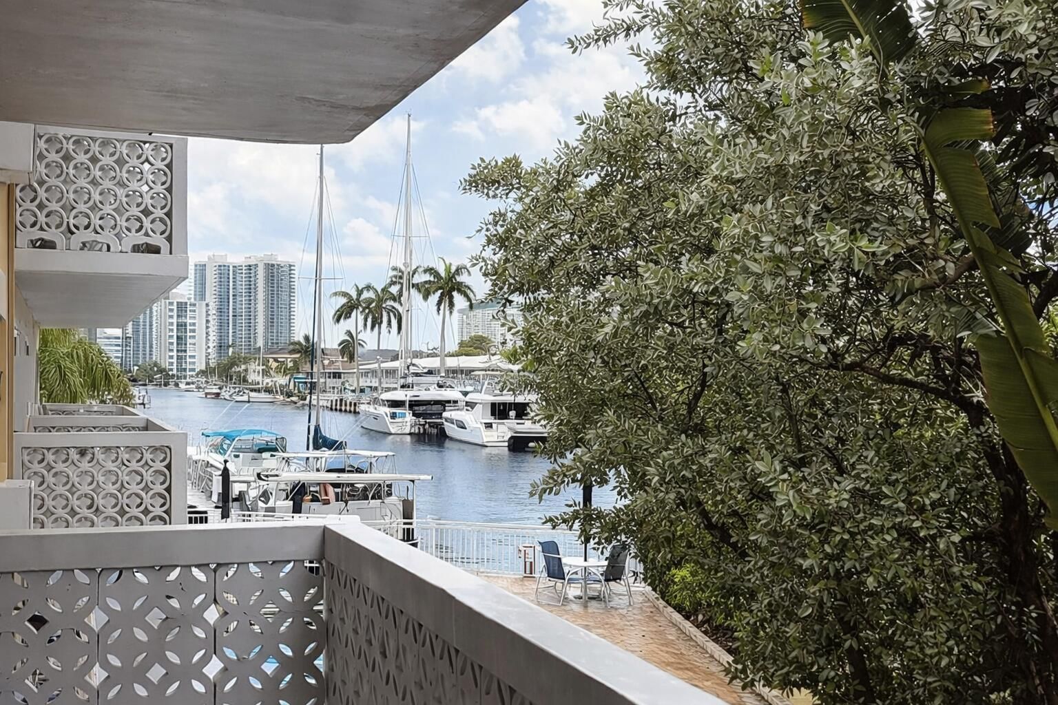 3220 Bayview Drive #211, Fort Lauderdale, FL 33306 photo 3
