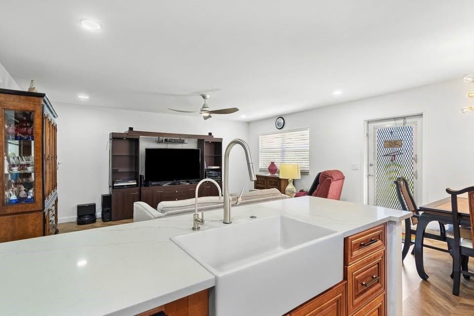 156 Seville Ln, Delray Beach, FL 33446 photo 3