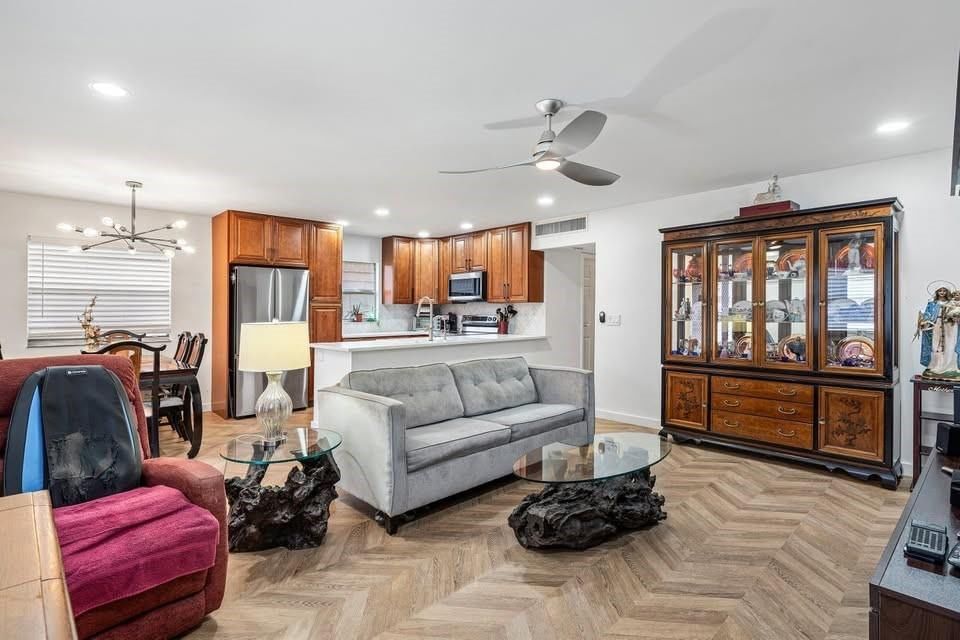156 Seville Ln, Delray Beach, FL 33446 photo 4