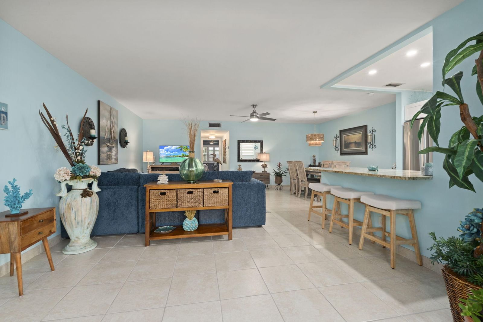 1177 S Drive Circle #B, Delray Beach, FL 33445 photo 4