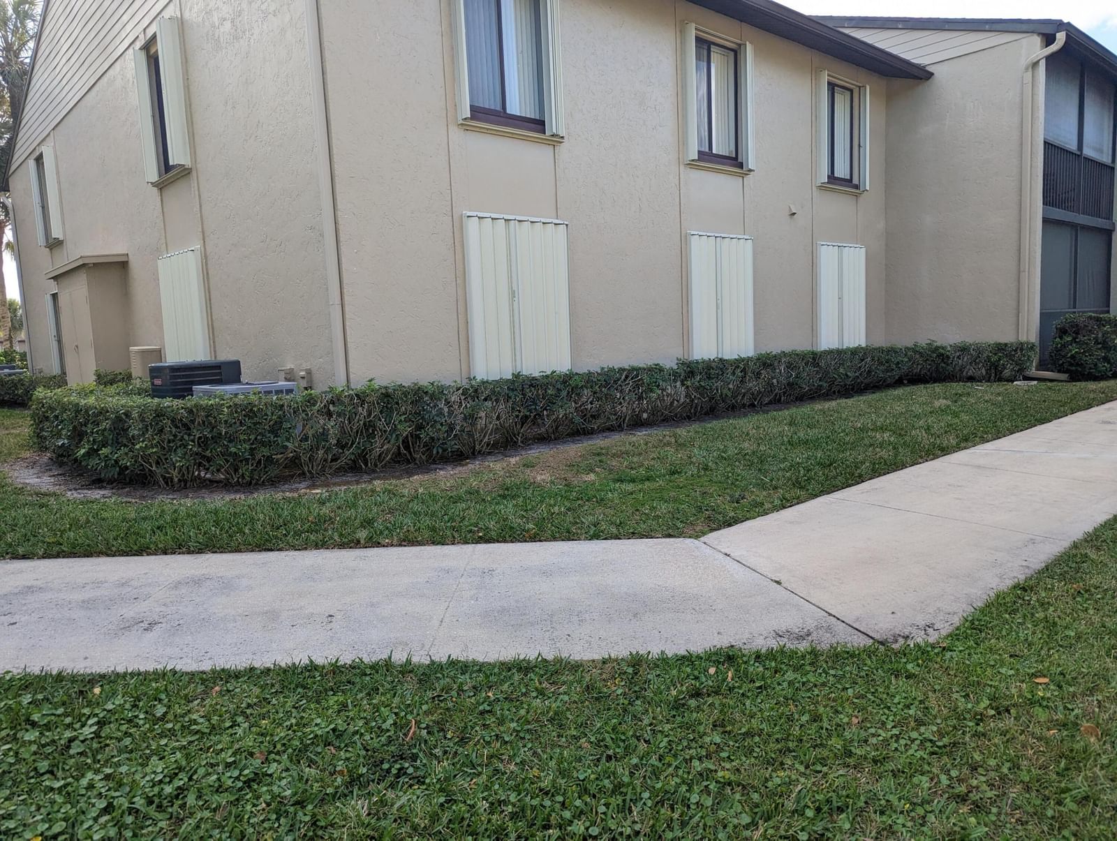 702 Sunny Pine Way #G1, Greenacres, FL 33415 photo 2