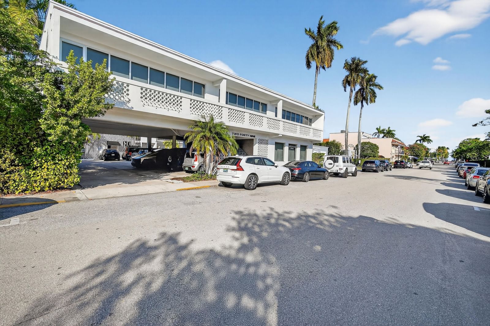 249 Peruvian Avenue #1811, Palm Beach, FL 33480 photo 2