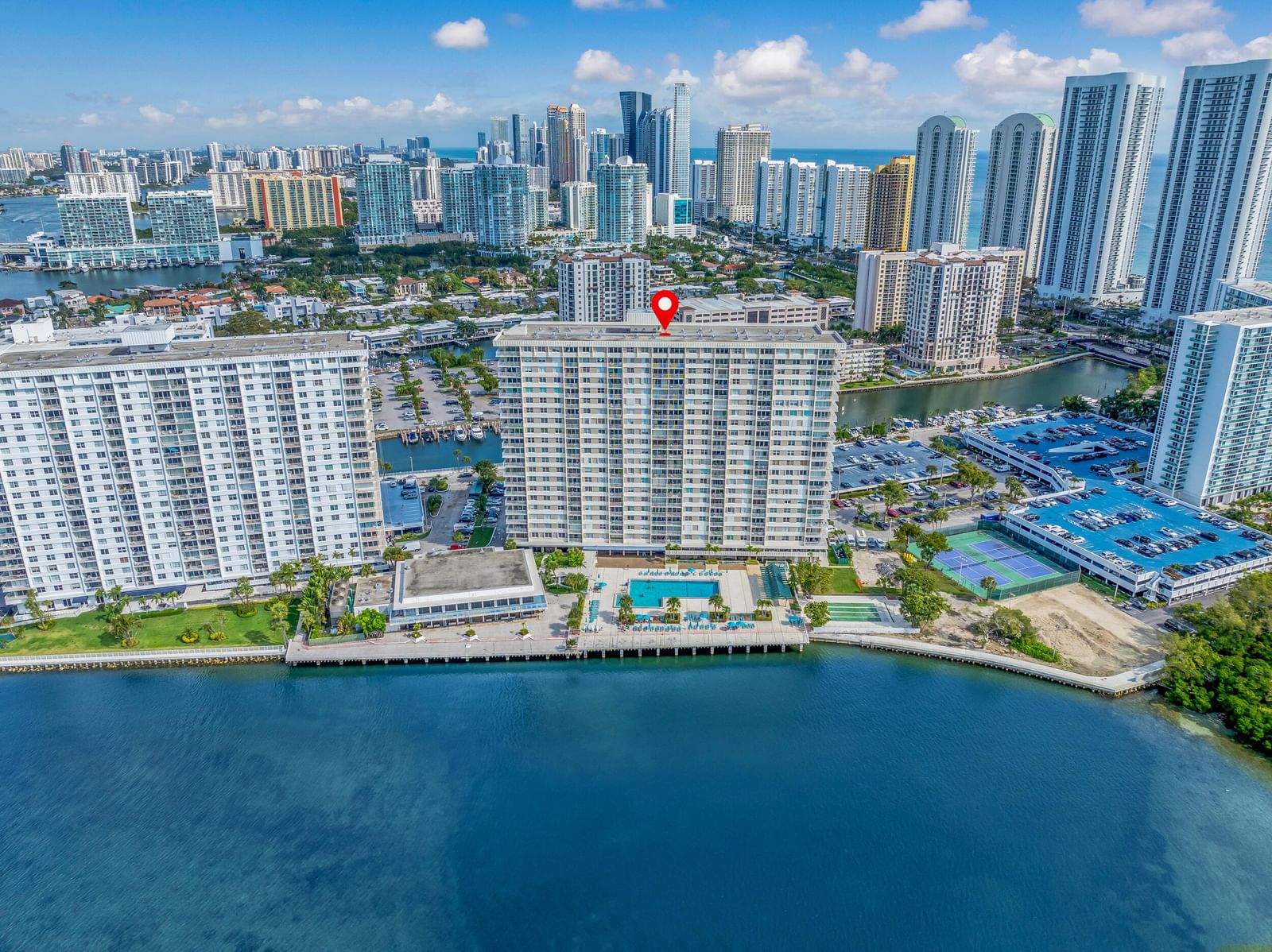300 Bayview Drive #1614, Sunny Isles Beach, FL 33160 photo 2
