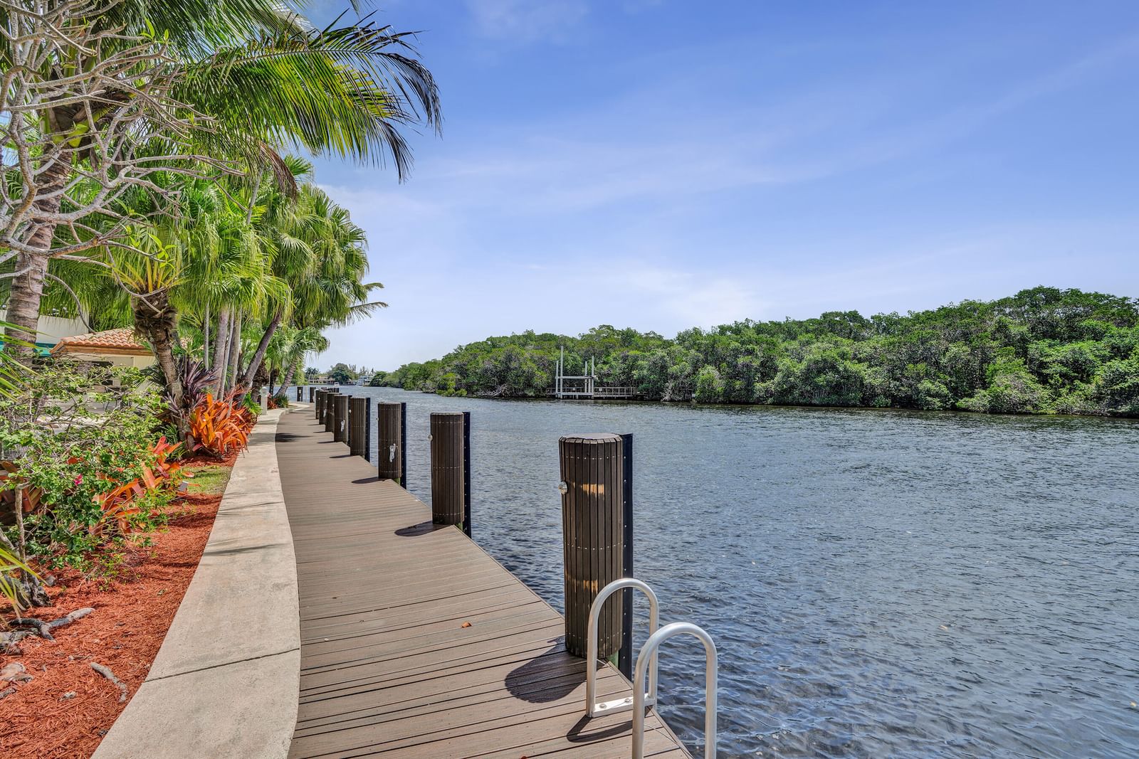 2441 SW 28th Avenue, Fort Lauderdale, FL 33312 photo 4