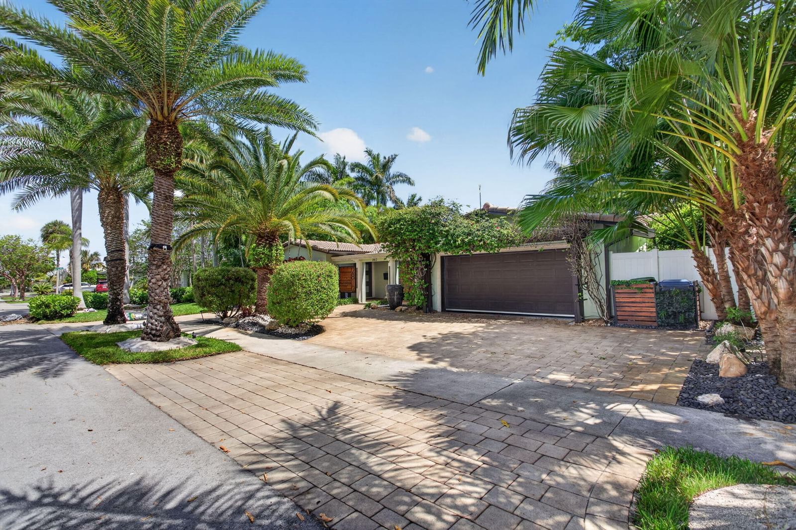 2812 NW 12th Avenue, Wilton Manors, FL 33311 photo 3