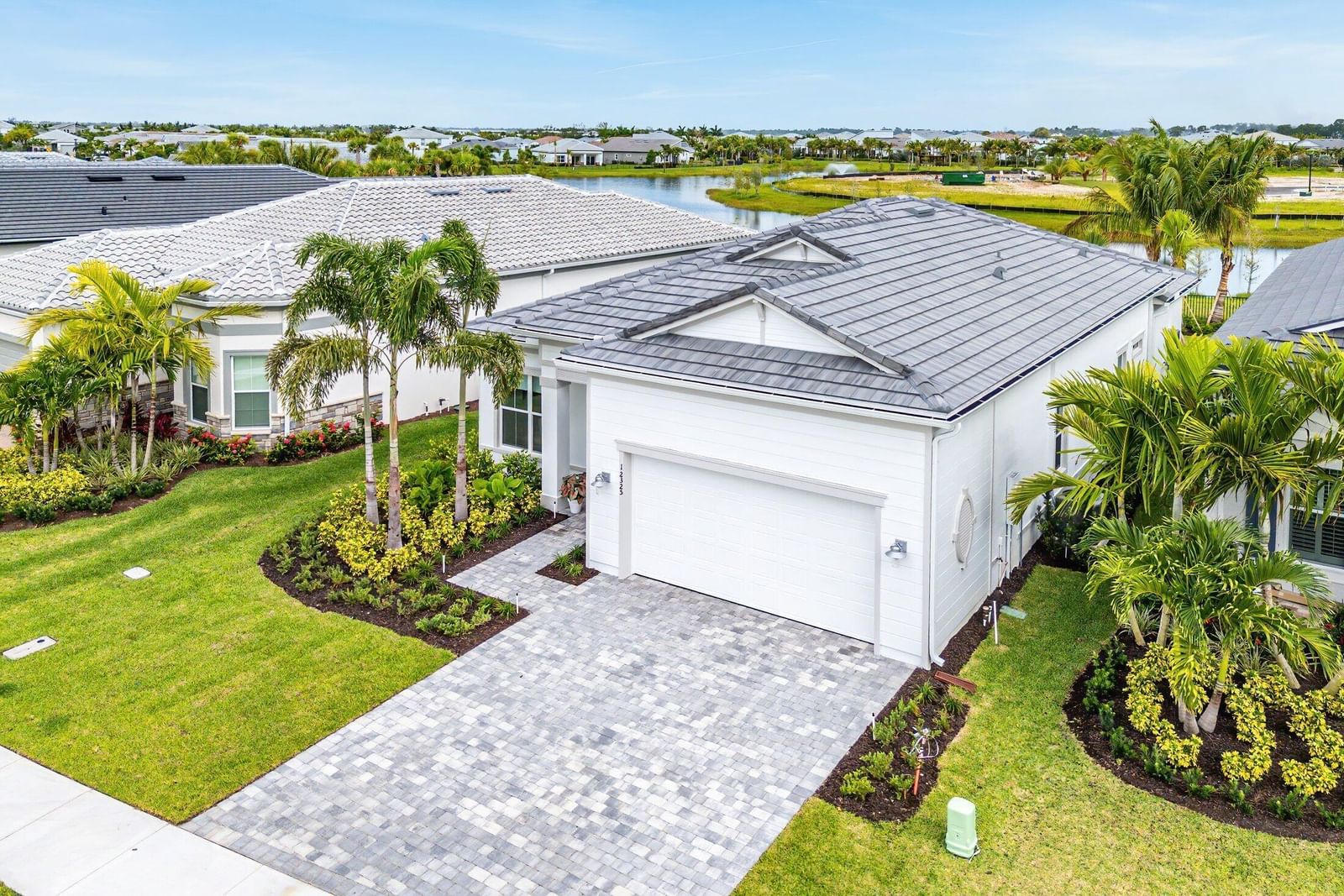 12325 Frontline Lane, Palm Beach Gardens, FL 33412 photo 2